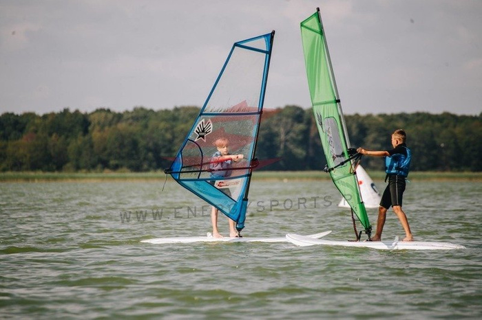 Windsurfing w Czaplinku - szkolenia windsurfingowe