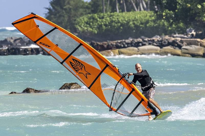 Żagiel Windsurfing Ezzy Cheetah 2023