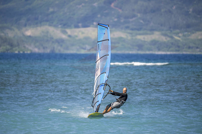 Żagiel Windsurfingowy Ezzy Lion 2024